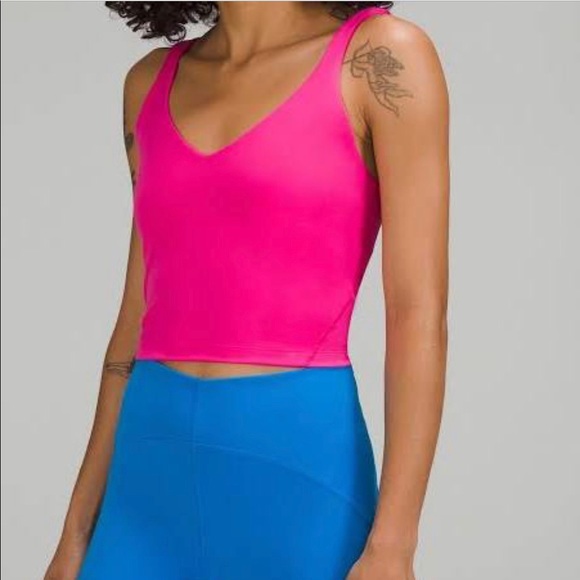 ISO Lululemon - Picture 2 of 4